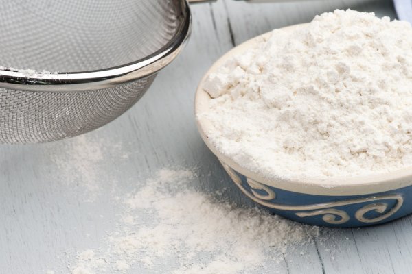 Can I use plastic bags? The flour factory teaches that there is only one way to store flour