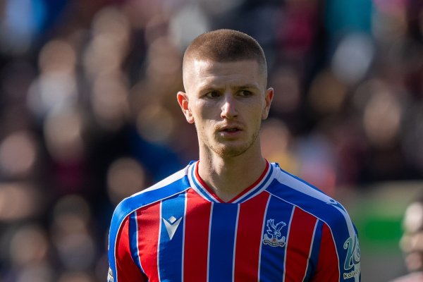 Yorke: Not sure if Walton is the answer to Manchester United s midfield, why not let Carrick come back